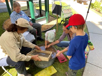 kids panning for gold